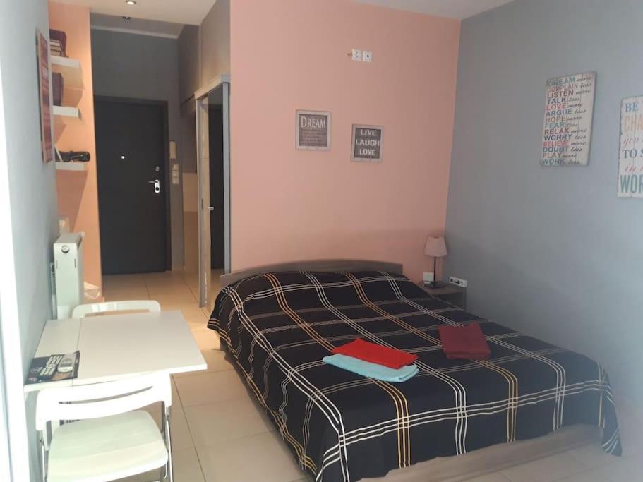 Ideally Located Apartment In Central אתונה מראה חיצוני תמונה